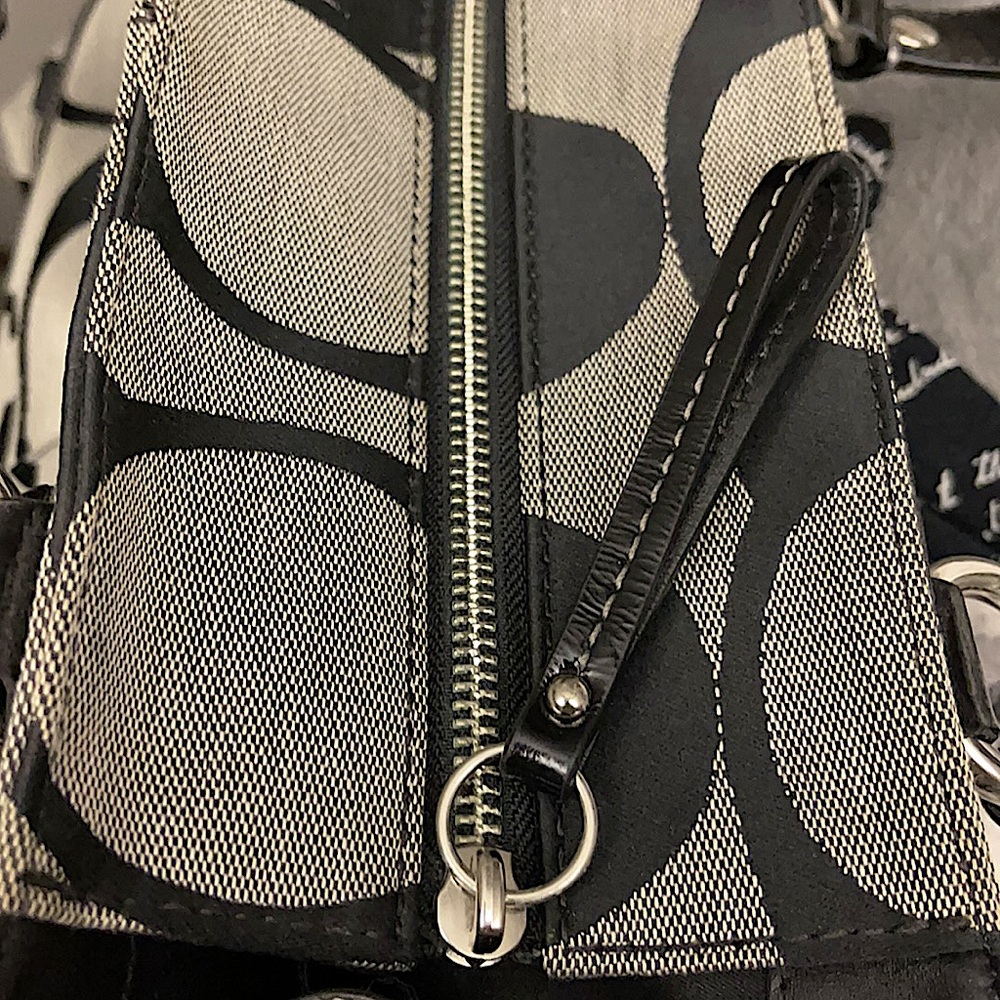 WOW! COACH SIGNATURE BLACK JACQUARD PRINT BAG